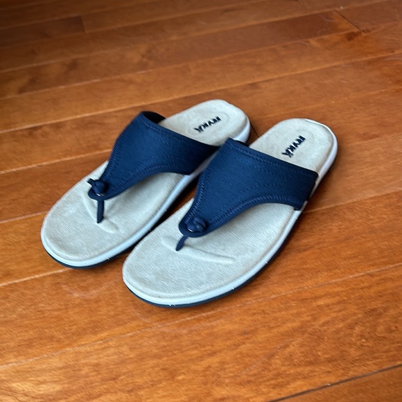 NWT Ryka Flip Flop Sandal Size 8 - Picture 3 of 7